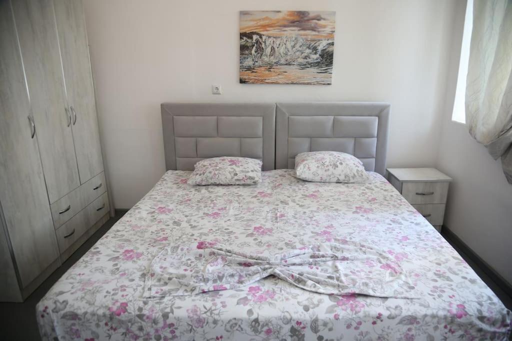 Cityscape Saranda Exterior photo