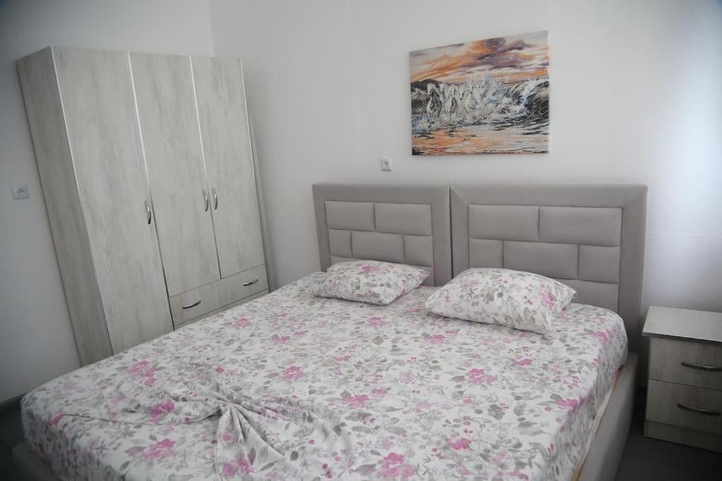 Cityscape Saranda Exterior photo